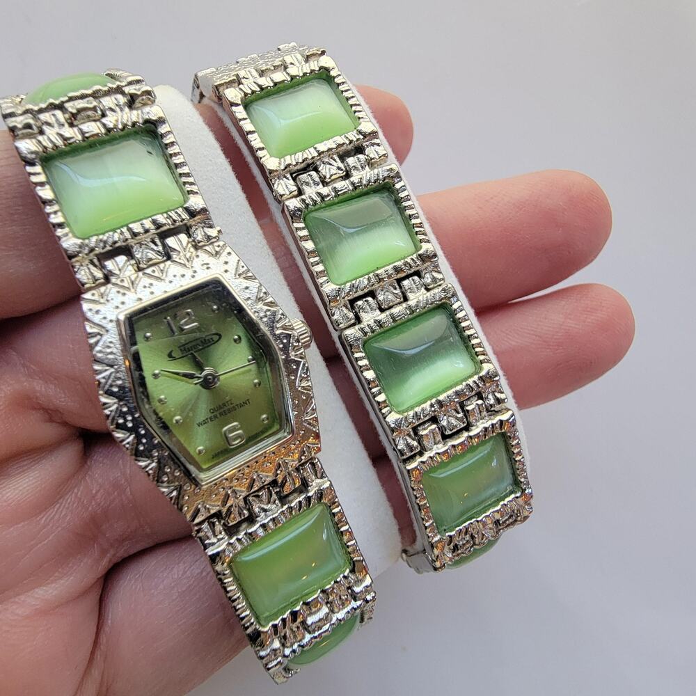 Vintage Micro Max Womens Watch Silver Case Green Dial Metal Bracelet Quartz